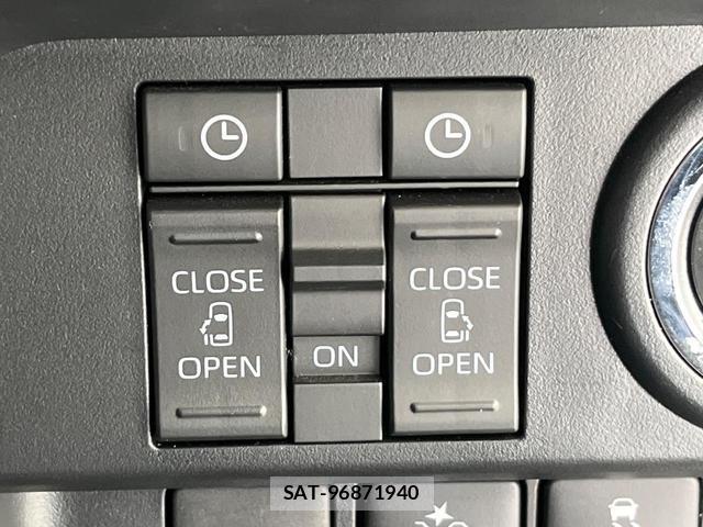Toyota ROOMY 2025-05 8055775-4