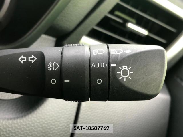 Toyota ROOMY 2025-10 8056099-13