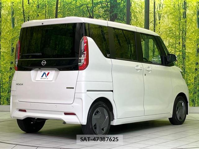 Nissan ROOX 2023-07 8054222-16