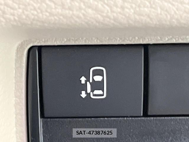 Nissan ROOX 2023-07 8054222-3