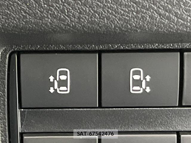 Nissan ROOX 2021-07 8054228-6