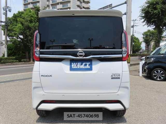 Nissan ROOX 2024-02 8055947-5