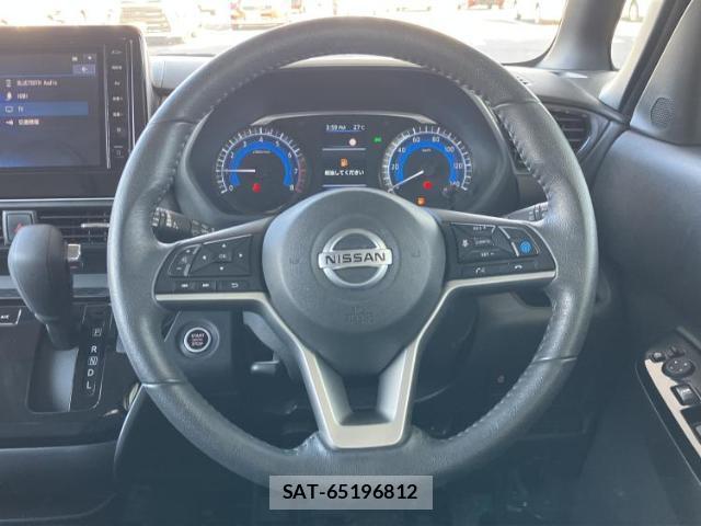 Nissan ROOX 2022-09 8056197-13