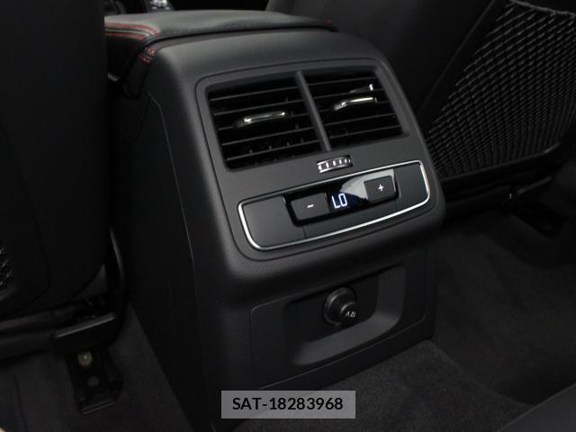 Audi RS4 2024-03 8054231-11
