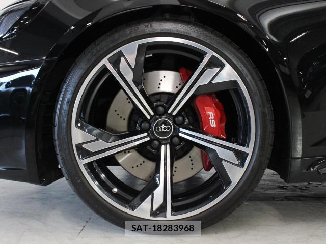 Audi RS4 2024-03 8054231-14
