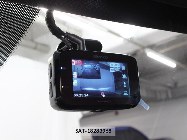 Audi RS4 2024-03 8054231-19
