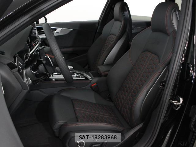 Audi RS4 2024-03 8054231-5