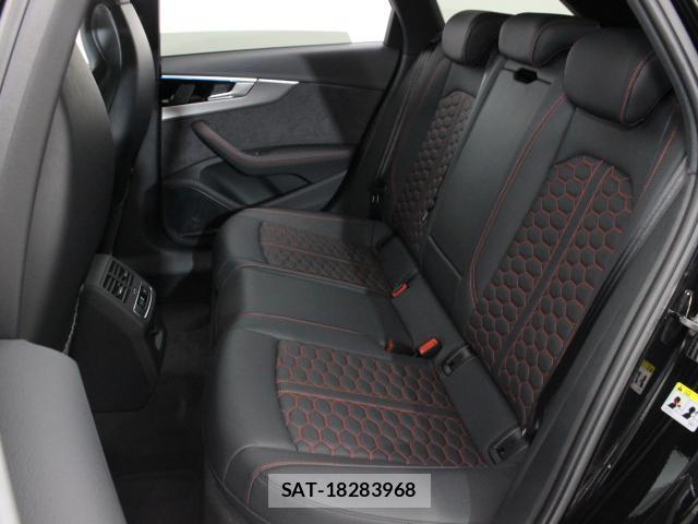 Audi RS4 2024-03 8054231-7
