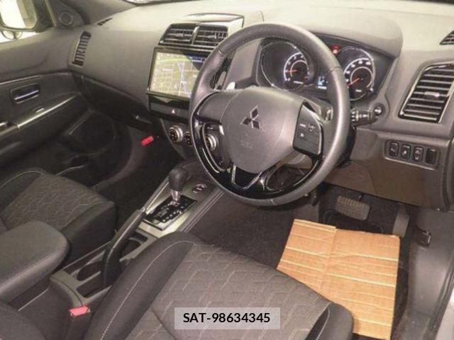 Mitsubishi RVR 2024-02 8054595-2