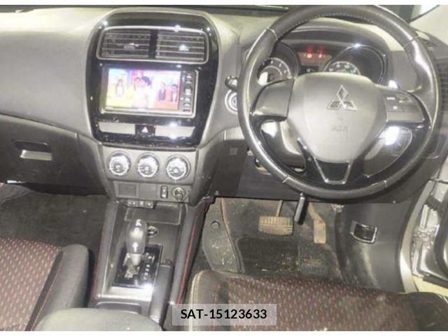 Mitsubishi RVR 2019-06 8054704-2