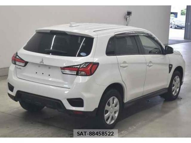 Mitsubishi RVR 2021-06 8054768-4
