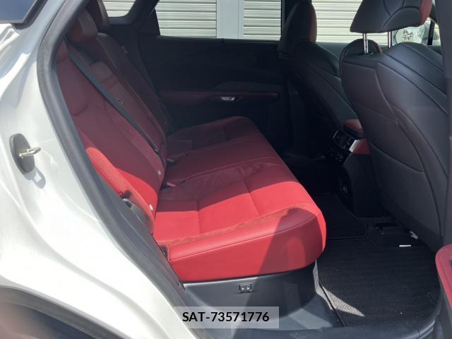 Lexus RX 2024-04 8053249-4