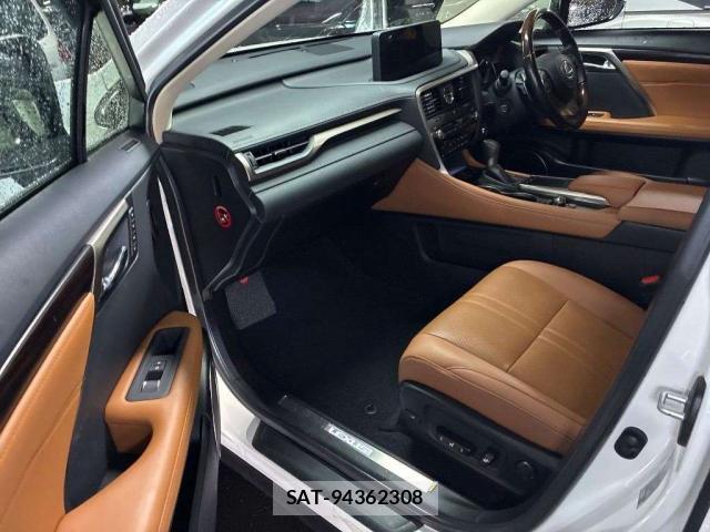 Lexus RX 2021-05 8053326-8