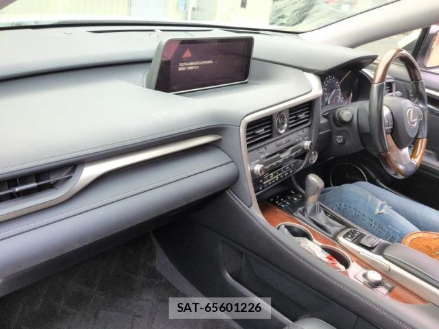Lexus RX 2017-05 8053380-2