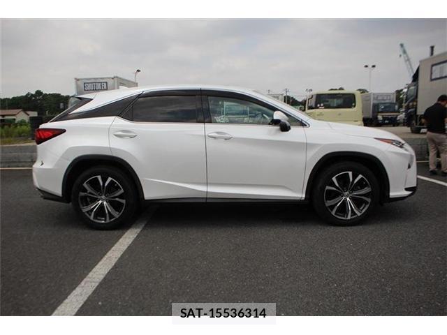 Lexus RX 2017-06 8054942-4