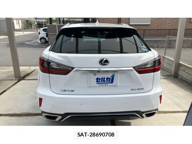 Lexus RX 2018-01 8055415-1