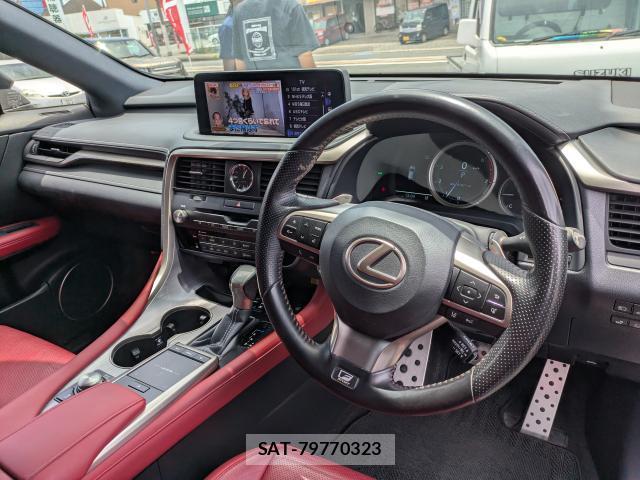 Lexus RX 2021-04 8055670-17