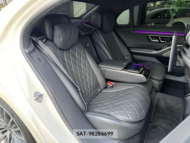Mercedes Benz S-CLASS 2022-07 8055792-12