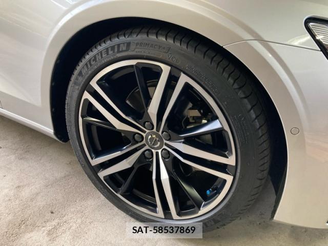 Volvo S60 2022-10 8053913-3