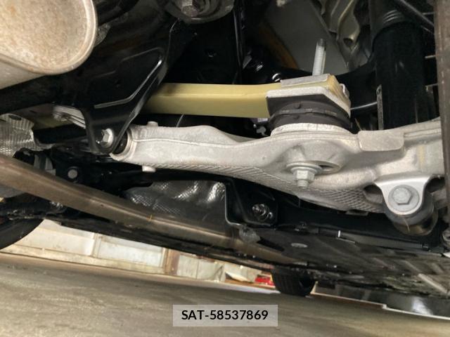 Volvo S60 2022-10 8053913-8