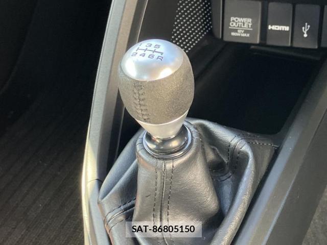 Honda S660 2021-10 8053463-16