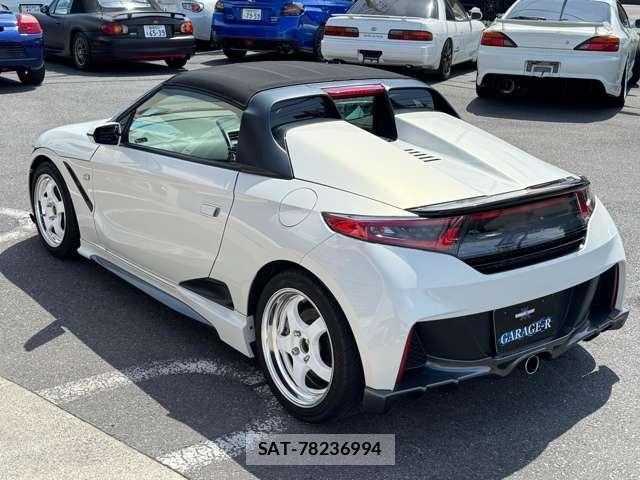 Honda S660 2017-10 8053965-11