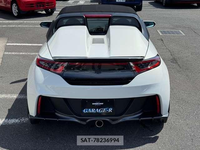 Honda S660 2017-10 8053965-13