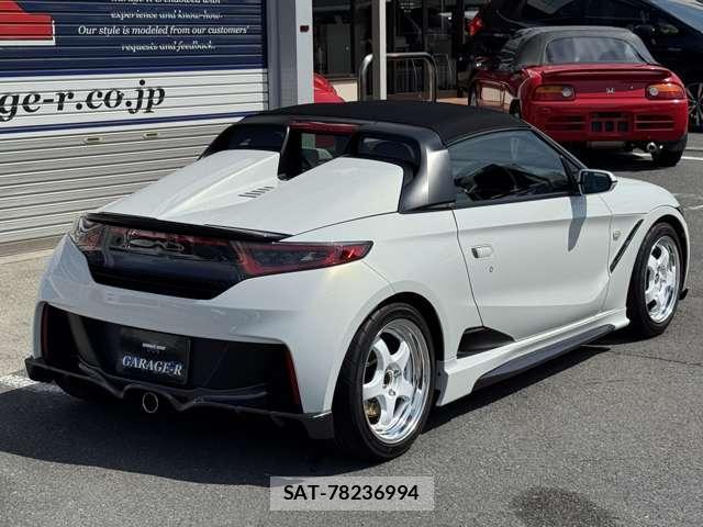 Honda S660 2017-10 8053965-15
