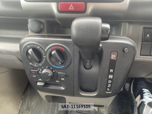Mazda SCRUM 2019-09 8054301-14