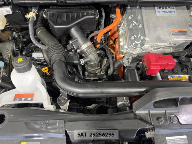 Nissan SERENA 2022-11 8053636-17