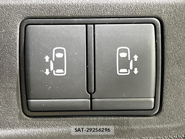 Nissan SERENA 2022-11 8053636-3