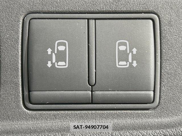 Nissan SERENA 2017-02 8053710-6