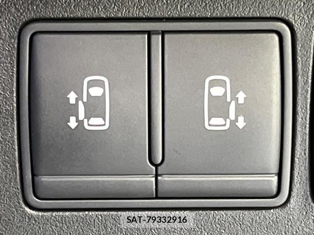 Nissan SERENA 2014-02 8053829-2