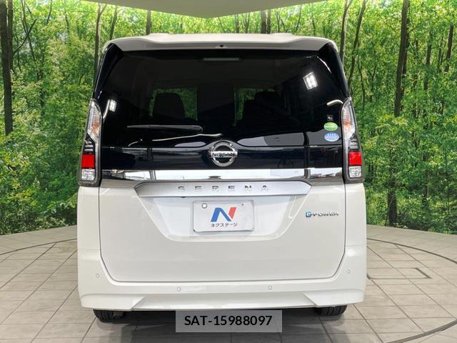 Nissan SERENA 2018-10 8054080-15