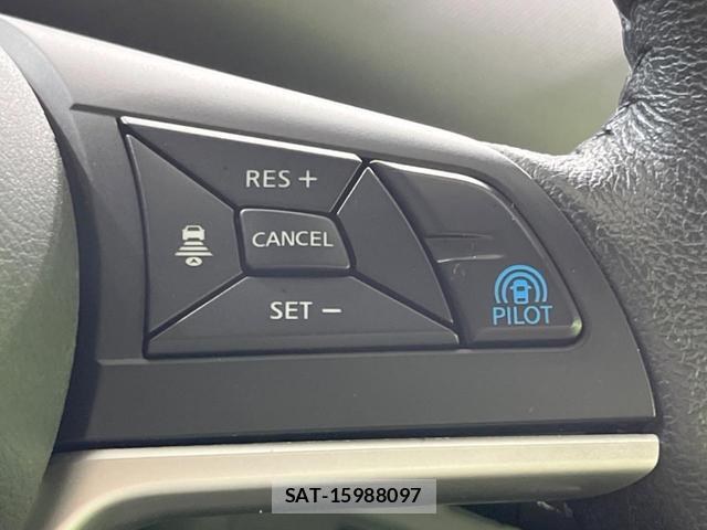 Nissan SERENA 2018-10 8054080-5