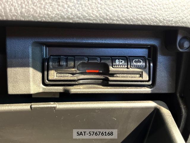Nissan SERENA 2016-03 8054104-7