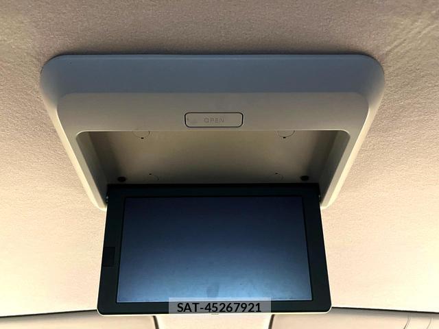 Nissan SERENA 2016-06 8054106-4