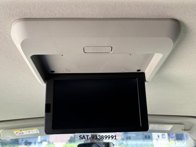 Nissan SERENA 2018-03 8054150-13