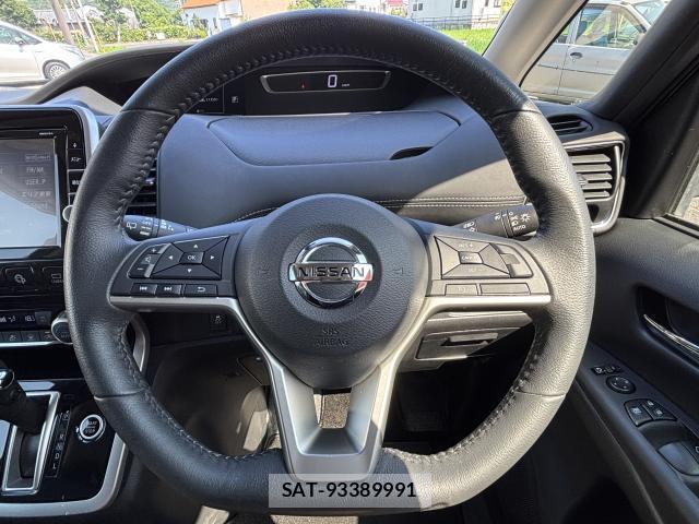 Nissan SERENA 2018-03 8054150-2