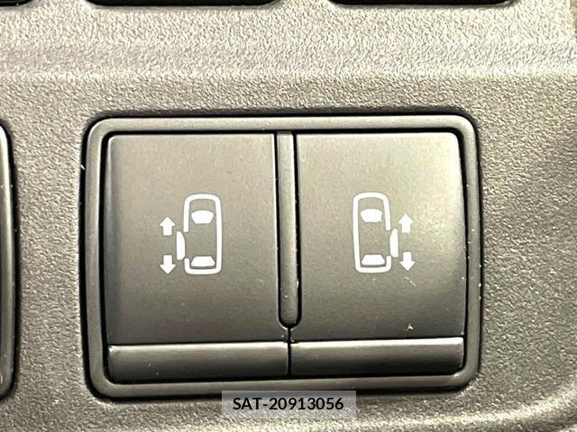 Nissan SERENA 2018-09 8054167-6