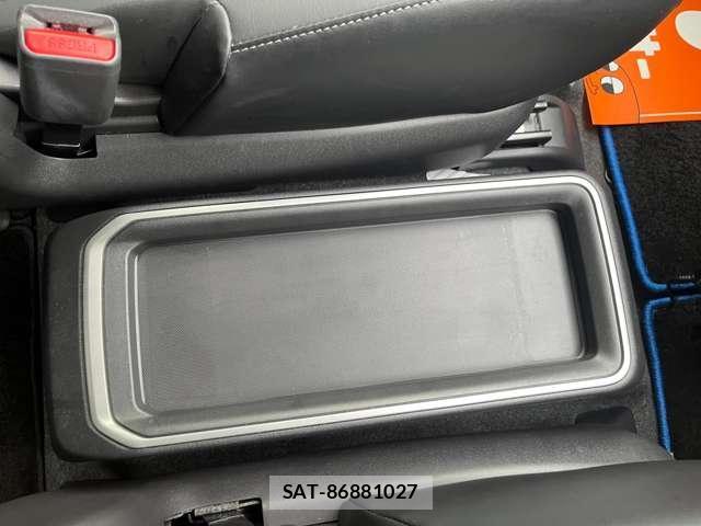 Nissan SERENA 2021-10 8054242-7