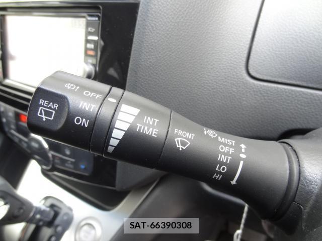 Nissan SERENA 2015-08 8054430-16