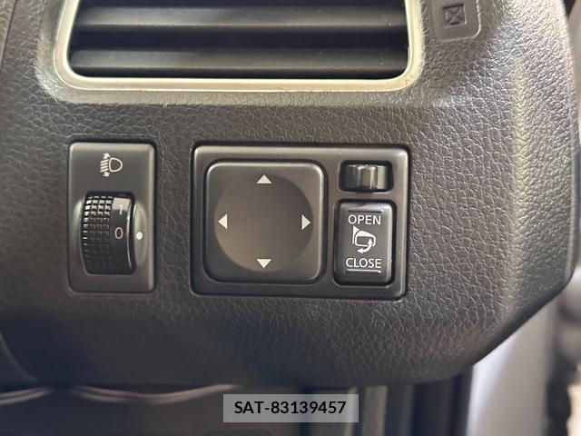 Nissan SERENA 2014-11 8054543-11