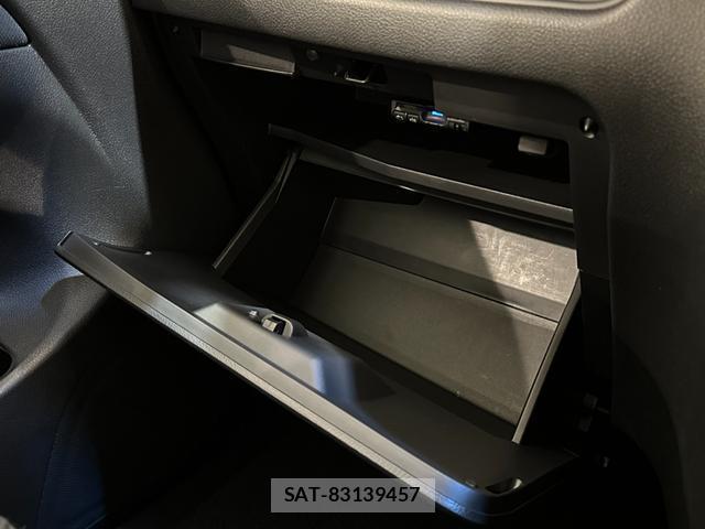 Nissan SERENA 2014-11 8054543-12