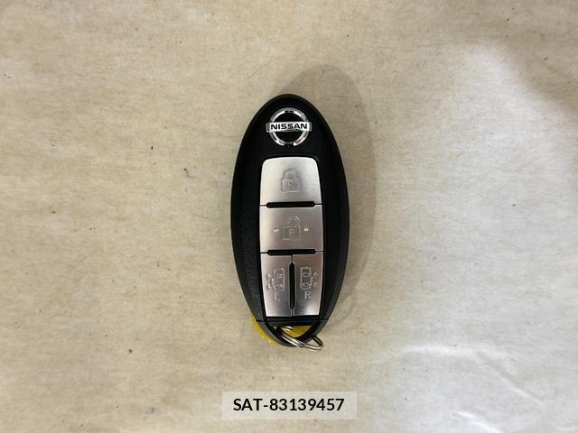 Nissan SERENA 2014-11 8054543-13