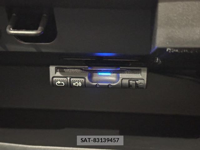 Nissan SERENA 2014-11 8054543-3