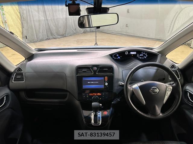 Nissan SERENA 2014-11 8054543-6