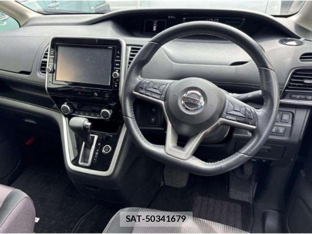 Nissan SERENA 2016-10 8054682-2