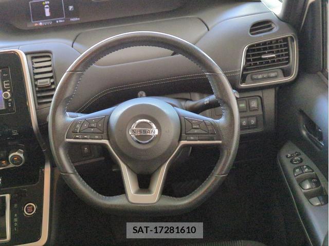 Nissan SERENA 2017-05 8054988-17
