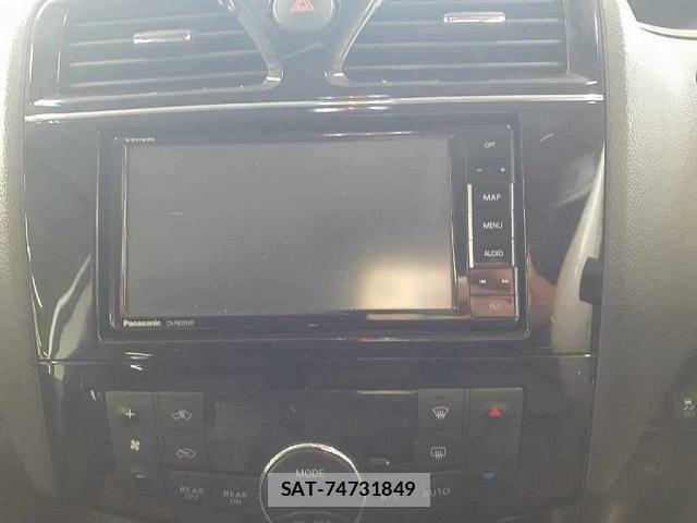 Nissan SERENA 2014-06 8055125-7